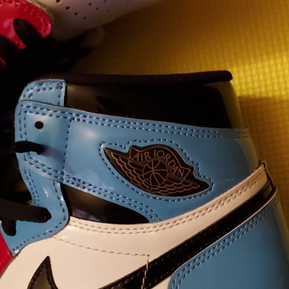 Jordan 1 Fearless - Picture 3 of 6